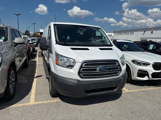 Ford Transit Van Vehicle Full-screen Gallery Image 03