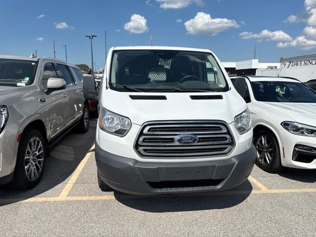 Ford Transit Van Vehicle Full-screen Gallery Image 05