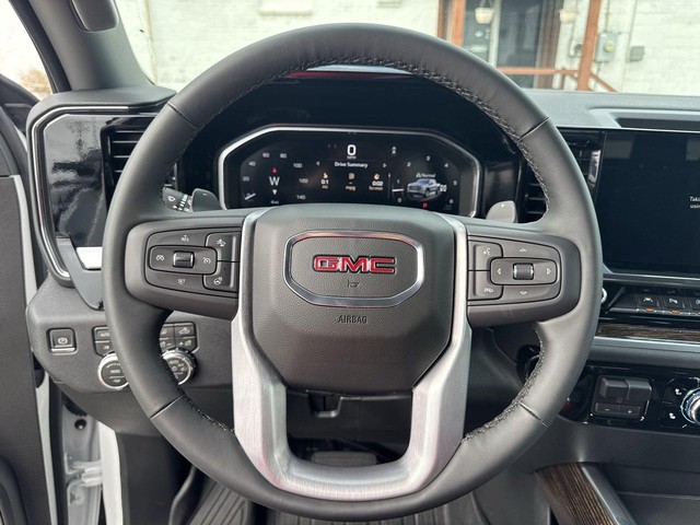 GMC Sierra 1500 Vehicle Full-screen Gallery Image 14