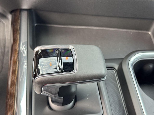 GMC Sierra 1500 Vehicle Full-screen Gallery Image 20