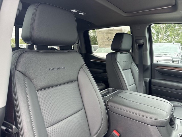 GMC Sierra 1500 Vehicle Full-screen Gallery Image 25
