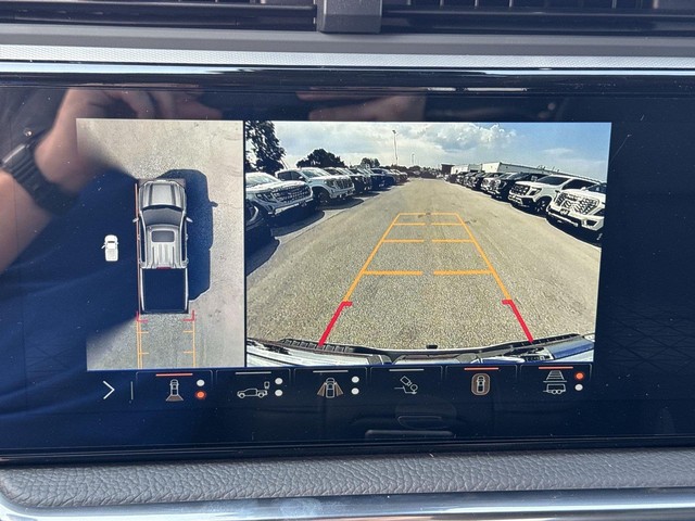 GMC Sierra 1500 Vehicle Full-screen Gallery Image 17