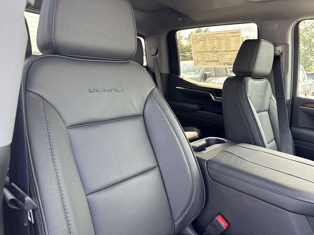 GMC Sierra 1500 Vehicle Full-screen Gallery Image 25