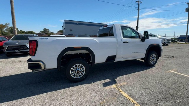 GMC Sierra 2500HD Vehicle Full-screen Gallery Image 02