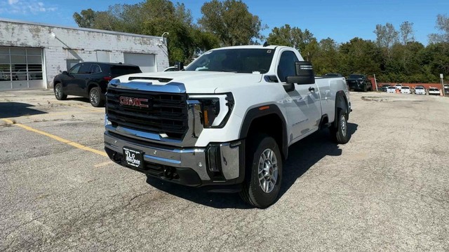 GMC Sierra 2500HD Vehicle Full-screen Gallery Image 05