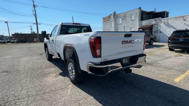 GMC Sierra 2500HD Vehicle Full-screen Gallery Image 08