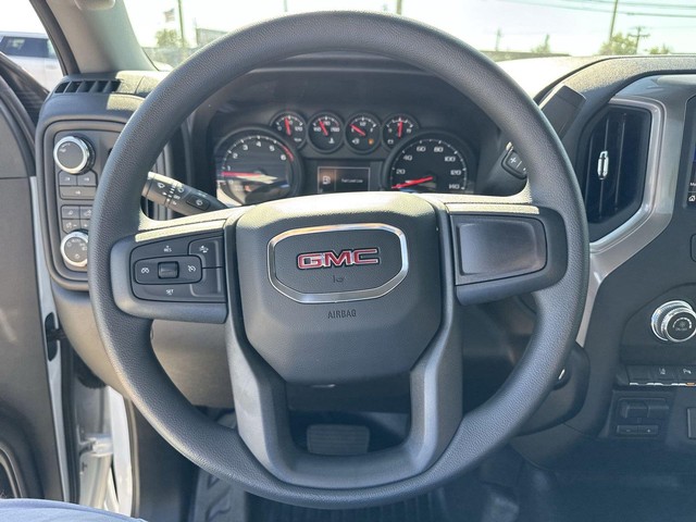 GMC Sierra 2500HD Vehicle Full-screen Gallery Image 14