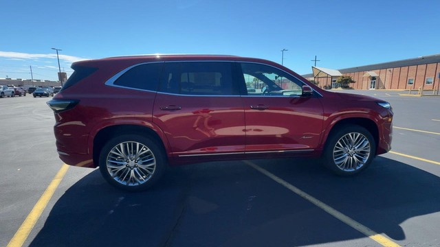 Buick Enclave Vehicle Full-screen Gallery Image 02