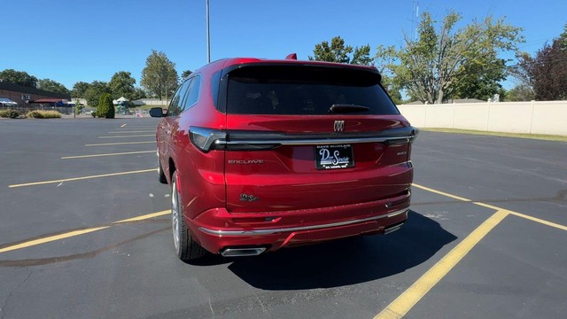 Buick Enclave Vehicle Full-screen Gallery Image 08