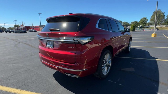 Buick Enclave Vehicle Full-screen Gallery Image 09