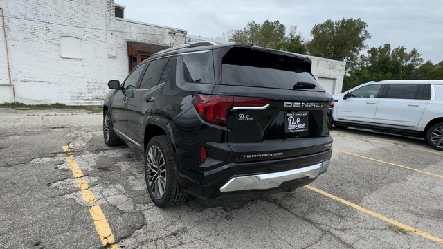 GMC Terrain Vehicle Full-screen Gallery Image 08