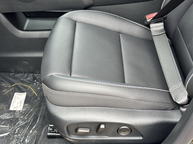 GMC Terrain Vehicle Full-screen Gallery Image 12