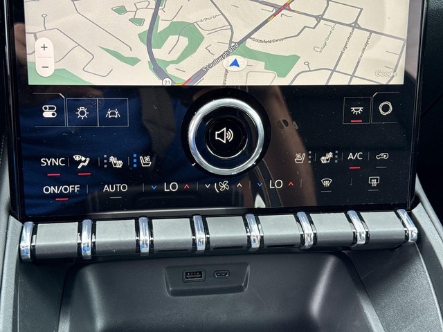 GMC Terrain Vehicle Full-screen Gallery Image 19