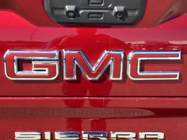 GMC Sierra 1500 Vehicle Full-screen Gallery Image 36