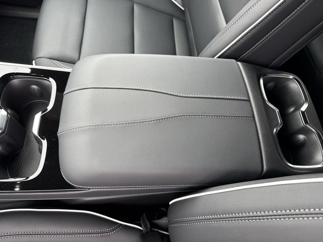 Buick Enclave Vehicle Full-screen Gallery Image 21