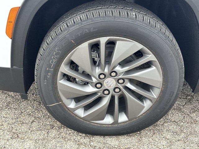 Buick Enclave Vehicle Full-screen Gallery Image 10