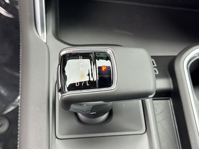 GMC Sierra 1500 Vehicle Full-screen Gallery Image 20