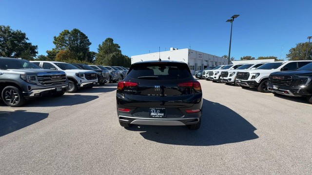 Buick Encore GX Vehicle Full-screen Gallery Image 08