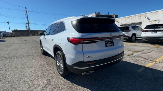 Buick Enclave Vehicle Full-screen Gallery Image 08