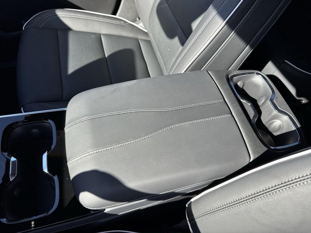 Buick Enclave Vehicle Full-screen Gallery Image 21