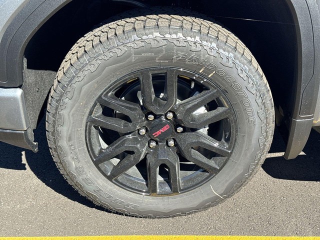 GMC Sierra 1500 Vehicle Full-screen Gallery Image 10