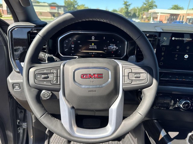 GMC Sierra 1500 Vehicle Full-screen Gallery Image 14