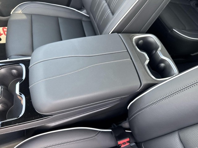 Buick Enclave Vehicle Full-screen Gallery Image 21