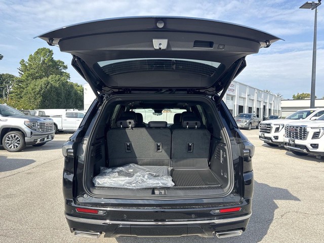 Buick Enclave Vehicle Full-screen Gallery Image 25