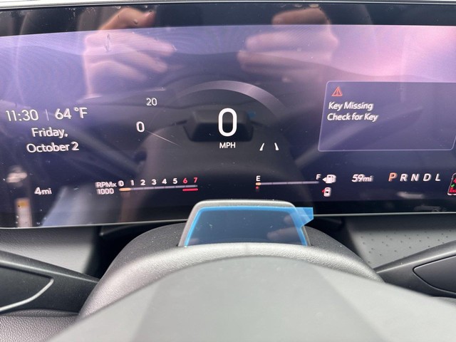 Buick Enclave Vehicle Full-screen Gallery Image 15