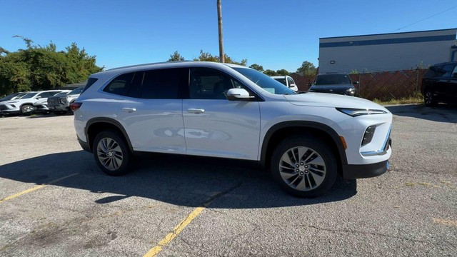 Buick Enclave Vehicle Full-screen Gallery Image 03