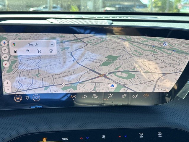 Buick Enclave Vehicle Full-screen Gallery Image 18