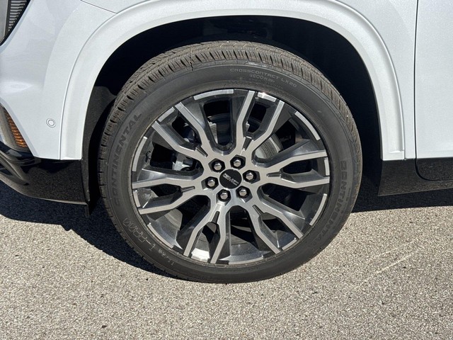 GMC Acadia Vehicle Full-screen Gallery Image 10