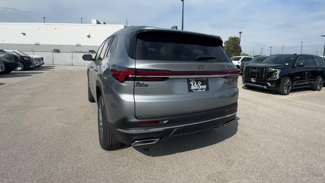 Buick Enclave Vehicle Full-screen Gallery Image 08