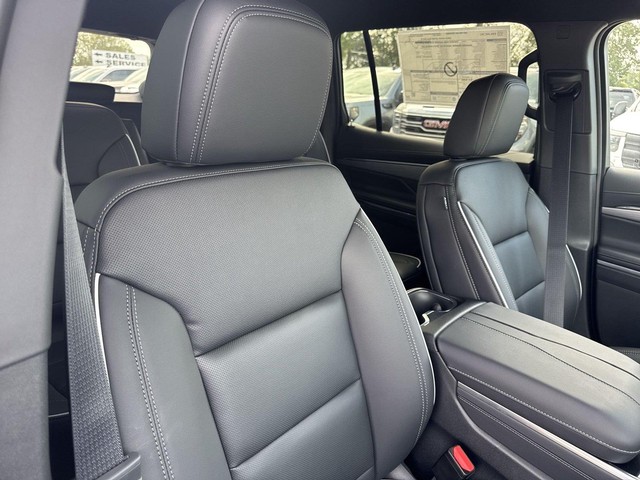 Buick Enclave Vehicle Full-screen Gallery Image 25