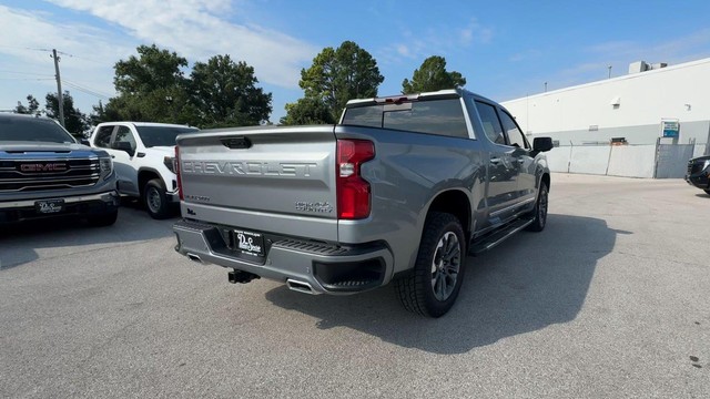 Chevrolet Silverado 1500 Vehicle Full-screen Gallery Image 11