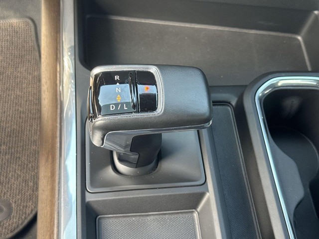 Chevrolet Silverado 1500 Vehicle Full-screen Gallery Image 19