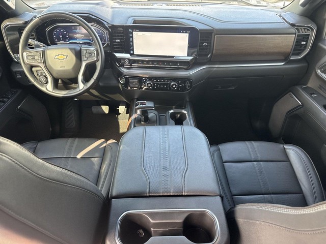 Chevrolet Silverado 1500 Vehicle Full-screen Gallery Image 24