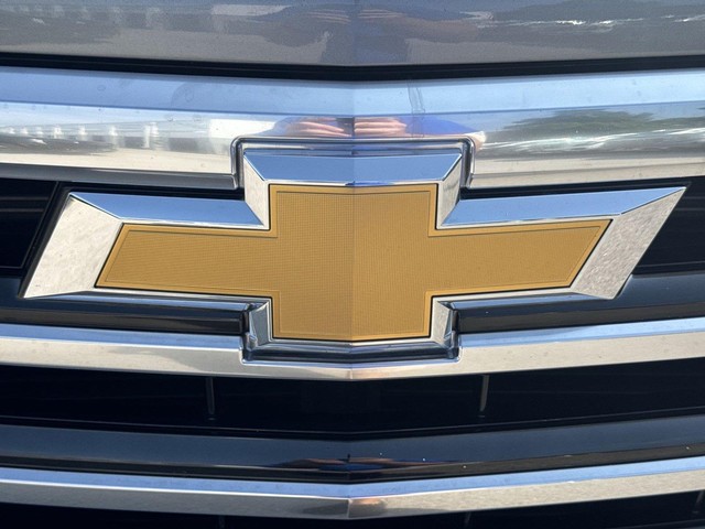 Chevrolet Silverado 1500 Vehicle Full-screen Gallery Image 35