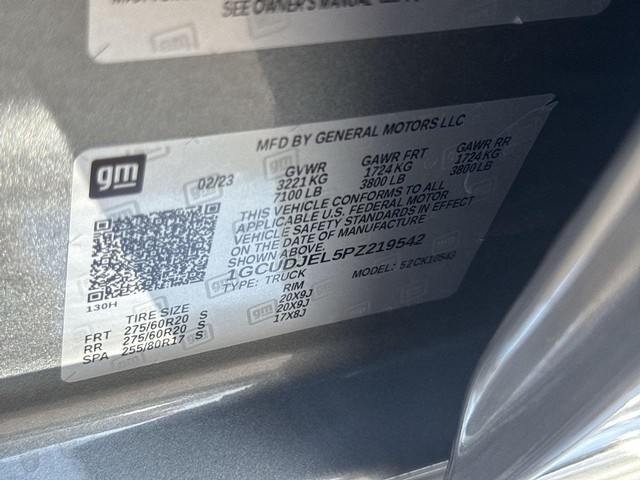 Chevrolet Silverado 1500 Vehicle Full-screen Gallery Image 38