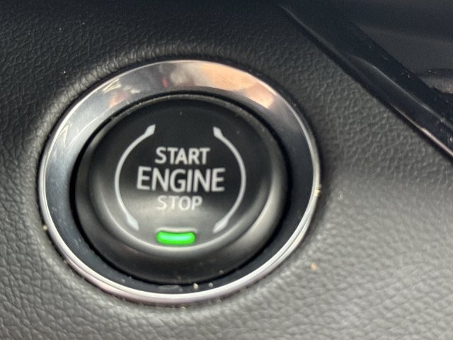 Buick Enclave Vehicle Full-screen Gallery Image 17