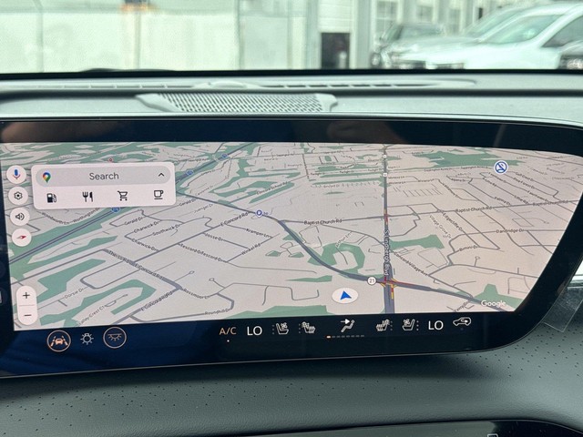 Buick Enclave Vehicle Full-screen Gallery Image 18