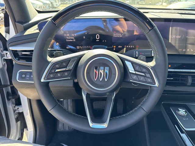 Buick Enclave Vehicle Full-screen Gallery Image 20