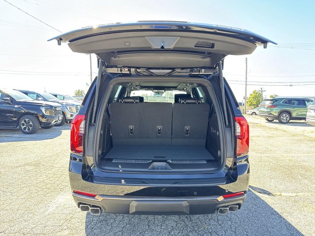 GMC Yukon Vehicle Full-screen Gallery Image 25