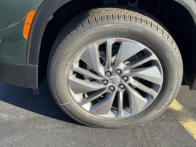 Buick Enclave Vehicle Full-screen Gallery Image 10