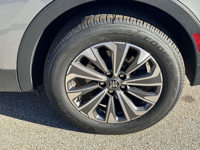 Buick Envision Vehicle Full-screen Gallery Image 36