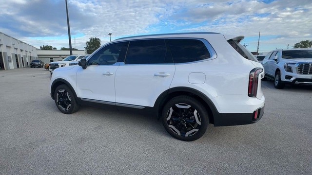 Kia Telluride Vehicle Full-screen Gallery Image 09