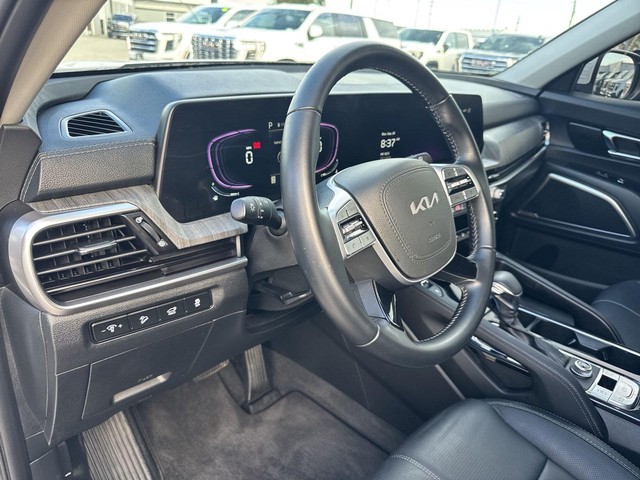 Kia Telluride Vehicle Full-screen Gallery Image 13