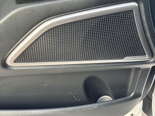 Kia Telluride Vehicle Full-screen Gallery Image 28