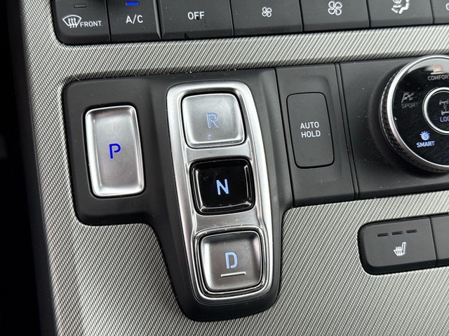 Hyundai Palisade Vehicle Full-screen Gallery Image 19