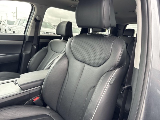 Hyundai Palisade Vehicle Full-screen Gallery Image 22